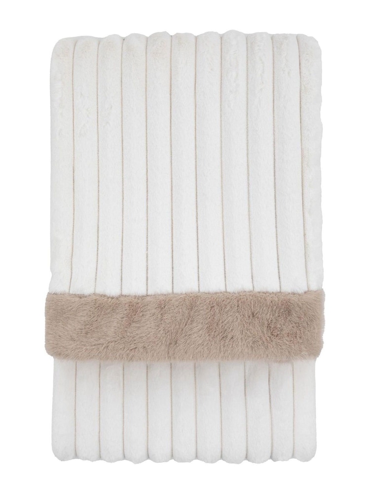Gallery Home Cream Whinfell Luxury Faux Fur Throw - Image 3 of 3