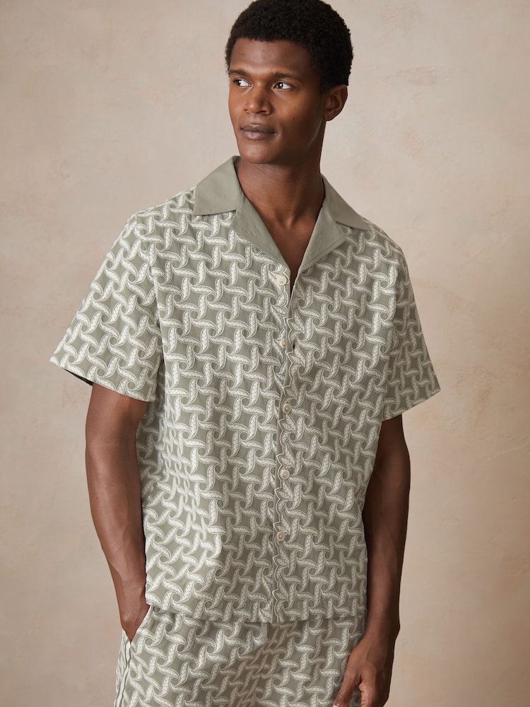 Reiss Sage Green Corvo Reiss | Ché Embroidered-Motif Shirt - Image 4 of 7