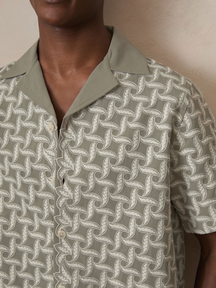 Reiss Sage Green Corvo Reiss | Ché Embroidered-Motif Shirt - Image 5 of 7
