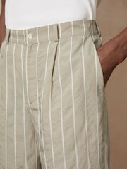 Reiss Stone Angus Reiss | Ché Pinstripe Wide-Leg Trousers - Image 5 of 7