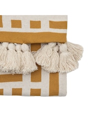 Gallery Home Yellow Merton Knitted Tassel Throw - Image 5 of 5