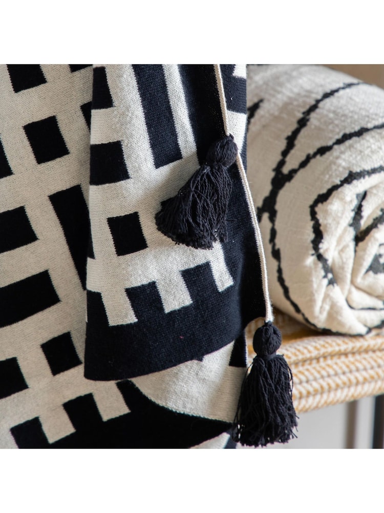 Gallery Home Black Merton Knitted Tassel Throw - Image 2 of 6