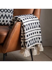 Gallery Home Black & Cream Tufted Throw - Image 1 of 7