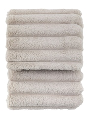Gallery Home Natural Ribbed Faux Fur Throw - Image 3 of 3