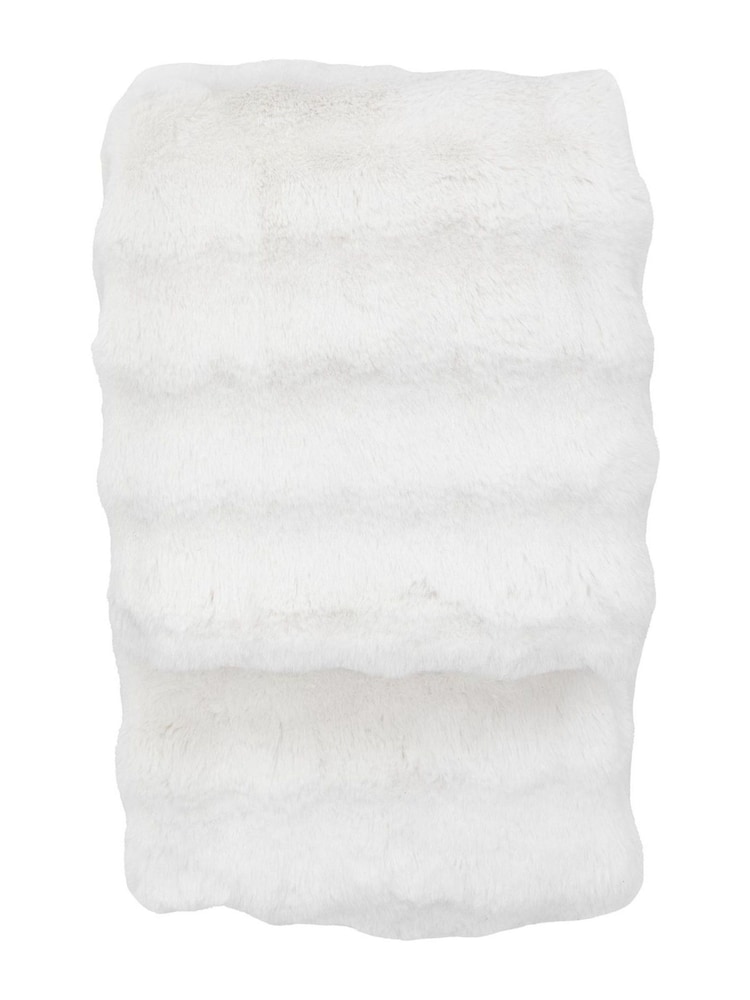 Gallery Home Cream Marshmallow Rabbit Throw - Image 5 of 5