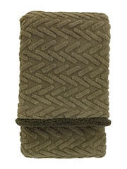 Gallery Home Green Herringbone Sherpa Throw - Image 3 of 3