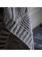 Gallery Home Grey Chenille Cable Throw - Image 2 of 7