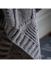 Gallery Home Grey Chenille Cable Throw - Image 4 of 7
