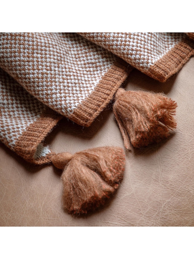 Gallery Home Orange Knitted Border Tassel Throw - Image 2 of 3 Gallery Home Orange Knitted Border Tassel Throw - Image 2 of 3