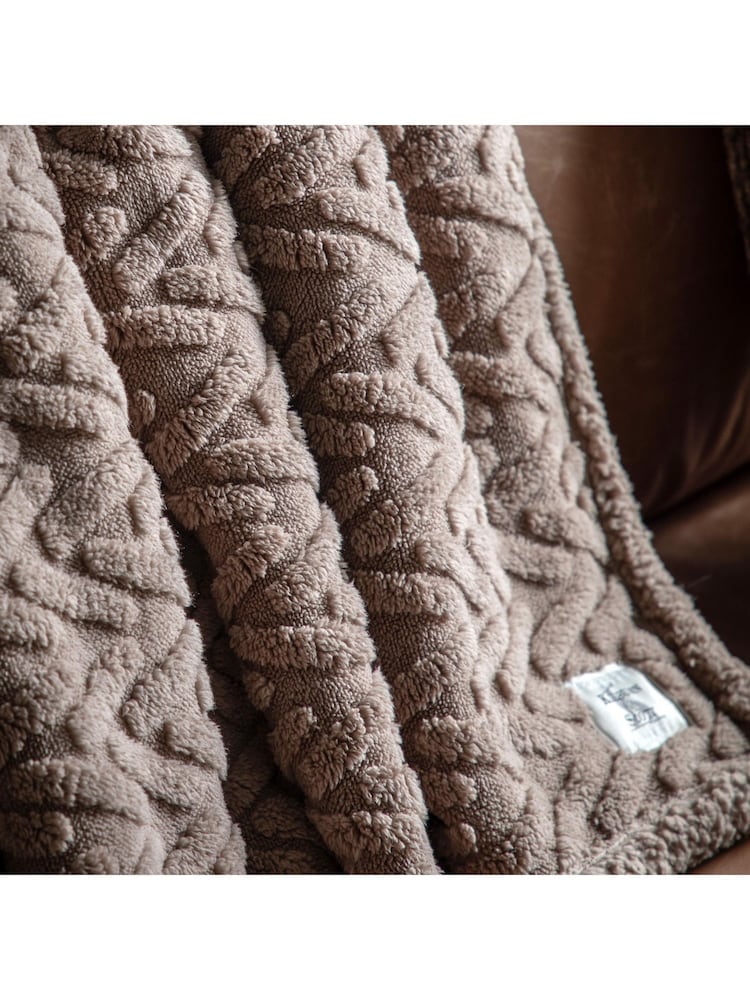 Gallery Home Black Herringbone Sherpa Throw - Image 2 of 5