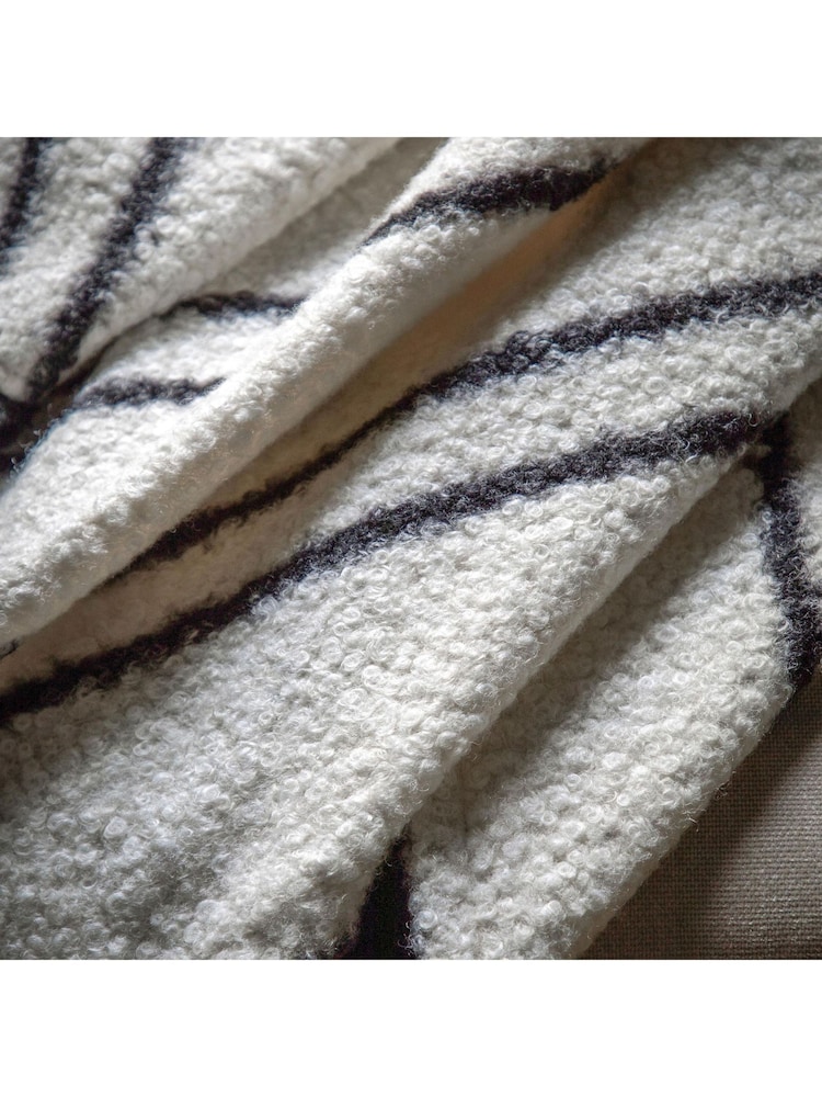 Gallery Home Cream Ophelia Scalloped Throw - Image 2 of 5
