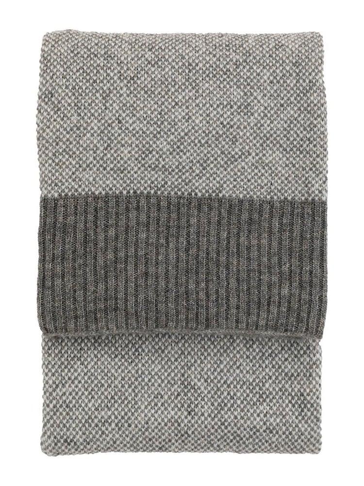 Gallery Home Grey Knitted Parting Throw - Image 3 of 3