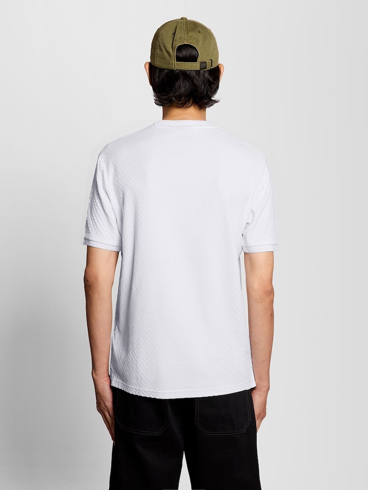 Lyle & Scott White Jacquard T-Shirt - Image 2 of 5