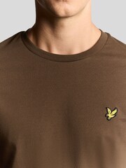 Lyle & Scott Red Plain T-Shirt - Image 3 of 6