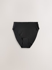 Black/White/Praline Nude Full Brief No VPL Scallop Knickers 7 Pack - Image 8 of 10