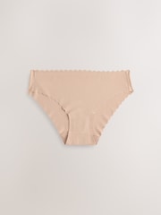 Black/White/Praline Nude Brazilian No VPL Scallop Knickers 7 Pack - Image 6 of 10