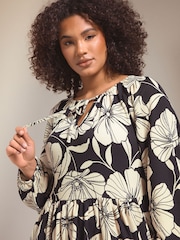 Evans Contrast Floral Print Crepe Black Midi Dress - Image 2 of 5