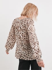 JD Williams Ruffle Sleeve Satin Blouse - Imagen 3 de 4