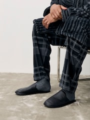 Negro - Signature Leather Mule Slippers - Imagen 3 de 8