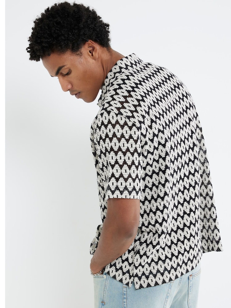 River Island Black Regular Fit Diamond Crochet Revere Shirt - Image 2 of 4
