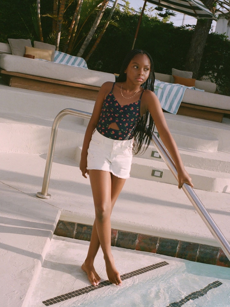Abercrombie & Fitch Cream High Rise Relaxed Denim Shorts With Floral Print Cut Out Detail - Image 2 of 7