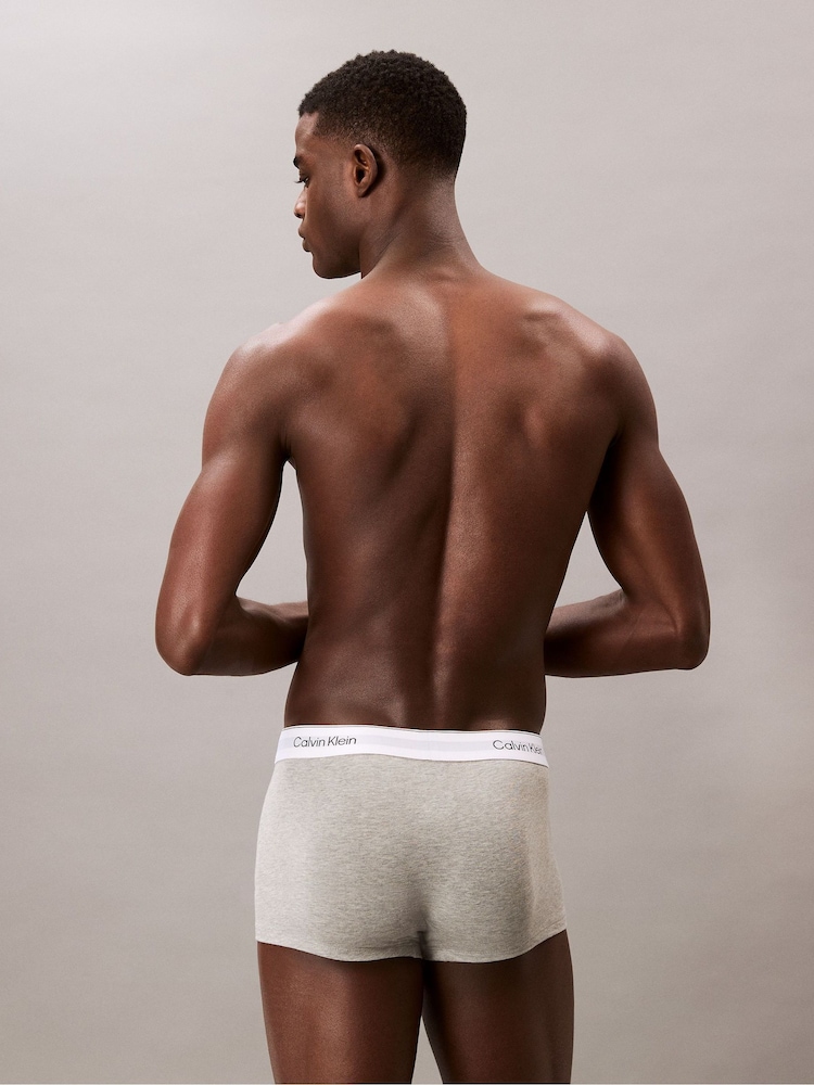 Črna/bela/siva - Calvin Klein 3 spodnjic z nizkim pasom - Ikona Bombaž Raztegljivo - Slika 6 iz 6 Črna/bela/siva - Calvin Klein 3 spodnjic z nizkim pasom - Ikona Bombaž Raztegljivo - Slika 6 iz 6