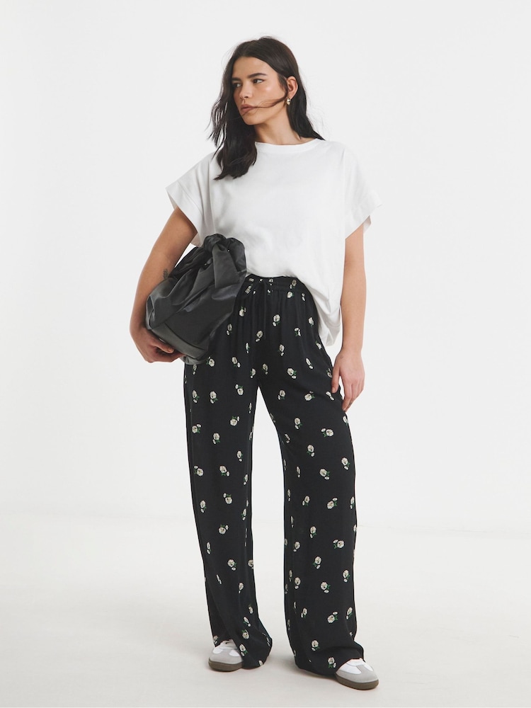 Simply Be Black Floral Crinkle Wide Leg Trousers - Image 4 of 4