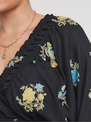 Simply Be Black Border Print Soft Volume Dress - Image 4 of 4