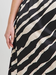 Simply Be White Satin Maxi Skirt - Image 4 of 4