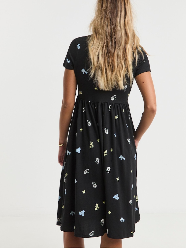 Simply Be Black Supersoft Pocket Midi Dress - Image 2 of 4 Simply Be Black Supersoft Pocket Midi Dress - Image 2 of 4