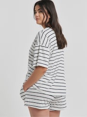 Simply Be Mono Stripe Pretty Secrets Top And Short Set - صورة 2 من 4