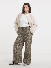 Simply Be Brown Light Wide Fit Tie Waist Wide Leg Trousers - Image 4 of 5