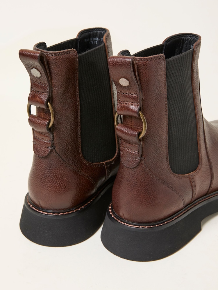 FatFace Rowe Chocolate Brown Chelsea Boot - Image 2 of 3 FatFace Rowe Chocolate Brown Chelsea Boot - Image 2 of 3