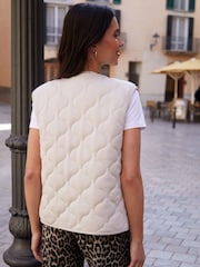 Threadbare Cream Suedette Onion Quilted Gilet - Image 2 of 4