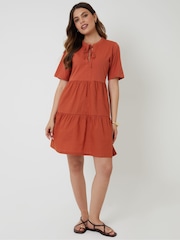Orange - Threadbare gestuftes Minikleid aus Jersey-Popeline-Mix, 100 % Baumwolle - Bild 5 von 9