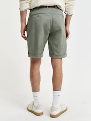GANT Green Chino Shorts - Image 2 of 4