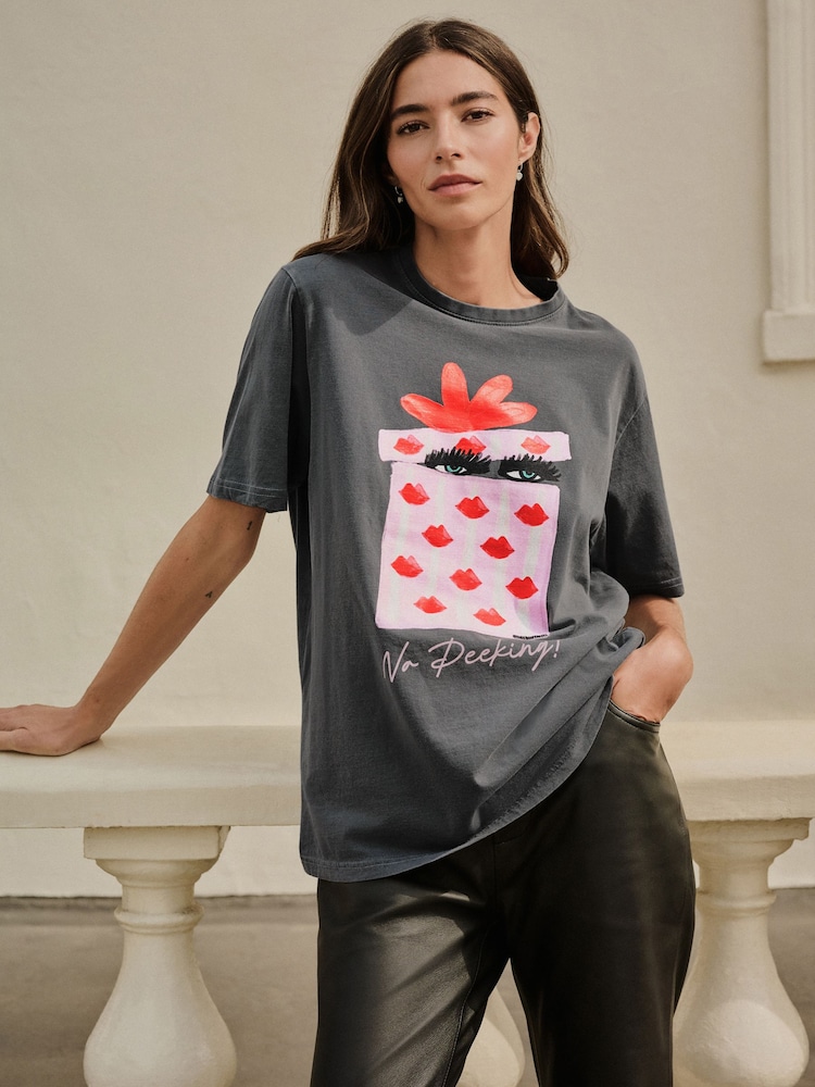 Grey No Peeking Kendra Dandy Christmas Graphic Crew Neck Short Sleeve T-Shirt - Image 1 of 8 Grey No Peeking Kendra Dandy Christmas Graphic Crew Neck Short Sleeve T-Shirt - Image 1 of 8