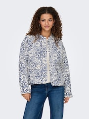 ONLY Blue Tile Pattern Quilted Jacket - Image 2 of 8