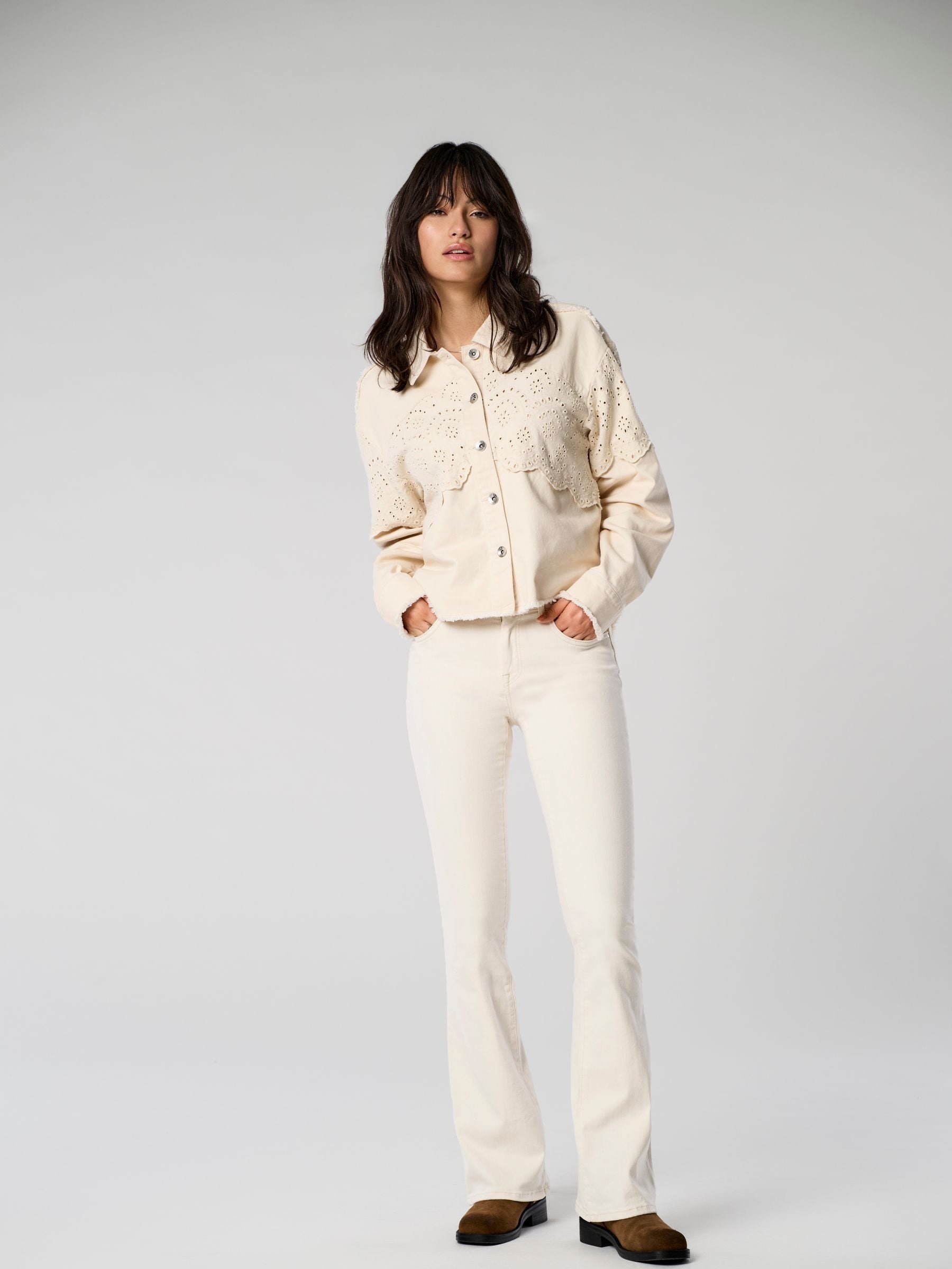 Only Women's Natural Blush Mid Waist Flared Jeans With Super Stretch