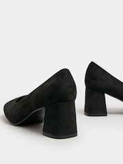 Yours Curve Black Extra Wide Fit Round Toe Mid Block Courts - Image 4 of 5