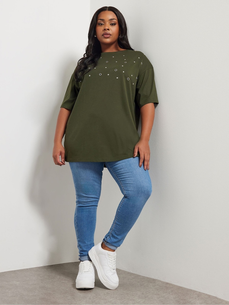 Yours Curve Green 100% Cotton Eyelet Yolk Relaxed Shoulder Top - Image 2 of 5