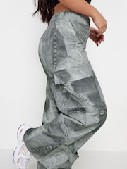 PixieGirl Petite Grey Denim Print Cargo 100% Cotton Trousers - Image 3 of 4