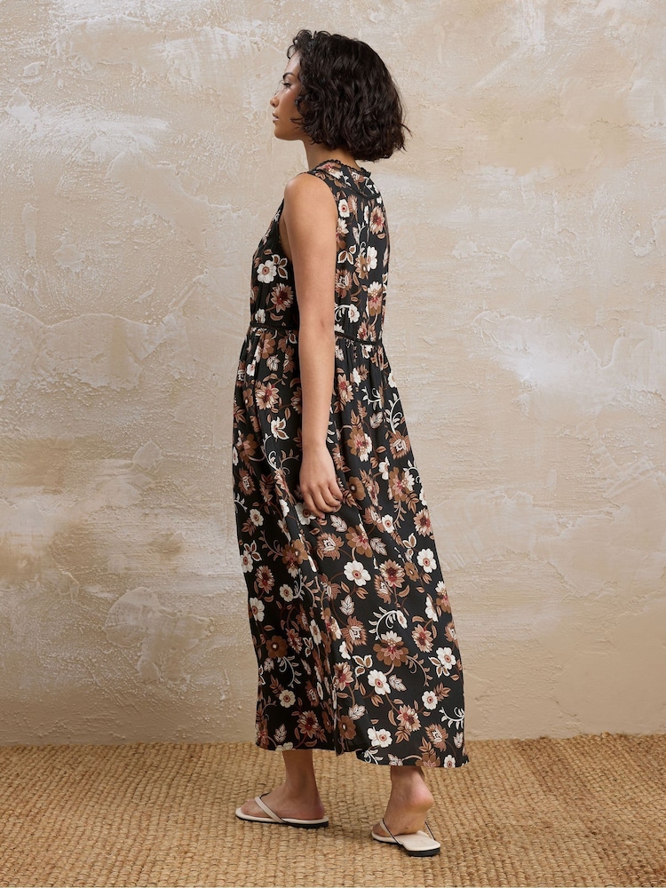PixieGirl Petite Black Floral Midi Dress - Image 3 of 5