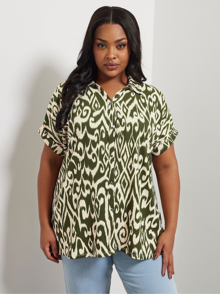 Grün - Yours Curve Crinkle Short Sleeve Shirt - Bild 2 von 6