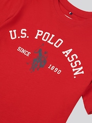 Красный - US Polo Assn. Футболка из 100% хлопка для мальчиков с принтом арочного принта - Изображение 7 из 7