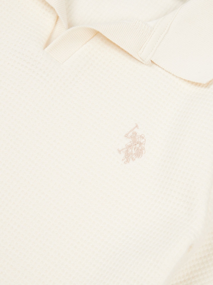 Кремовый - US Polo Assn. Фактурная рубашка поло для мальчиков из вафельного трикотажа с воротником - Изображение 3 из 3