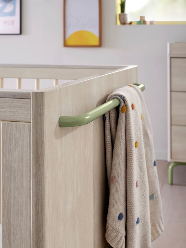 Mamas & Papas Moss Green Kinlay Nursery Cot Bed - Image 2 of 8