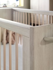 Mamas & Papas Parchment Kinlay Nursery Cot Bed - Image 4 of 9