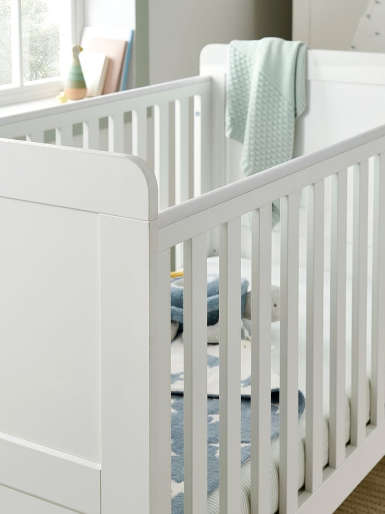 Mamas & Papas White Hampden 2 Piece Nursery Furniture Set - Image 2 of 7