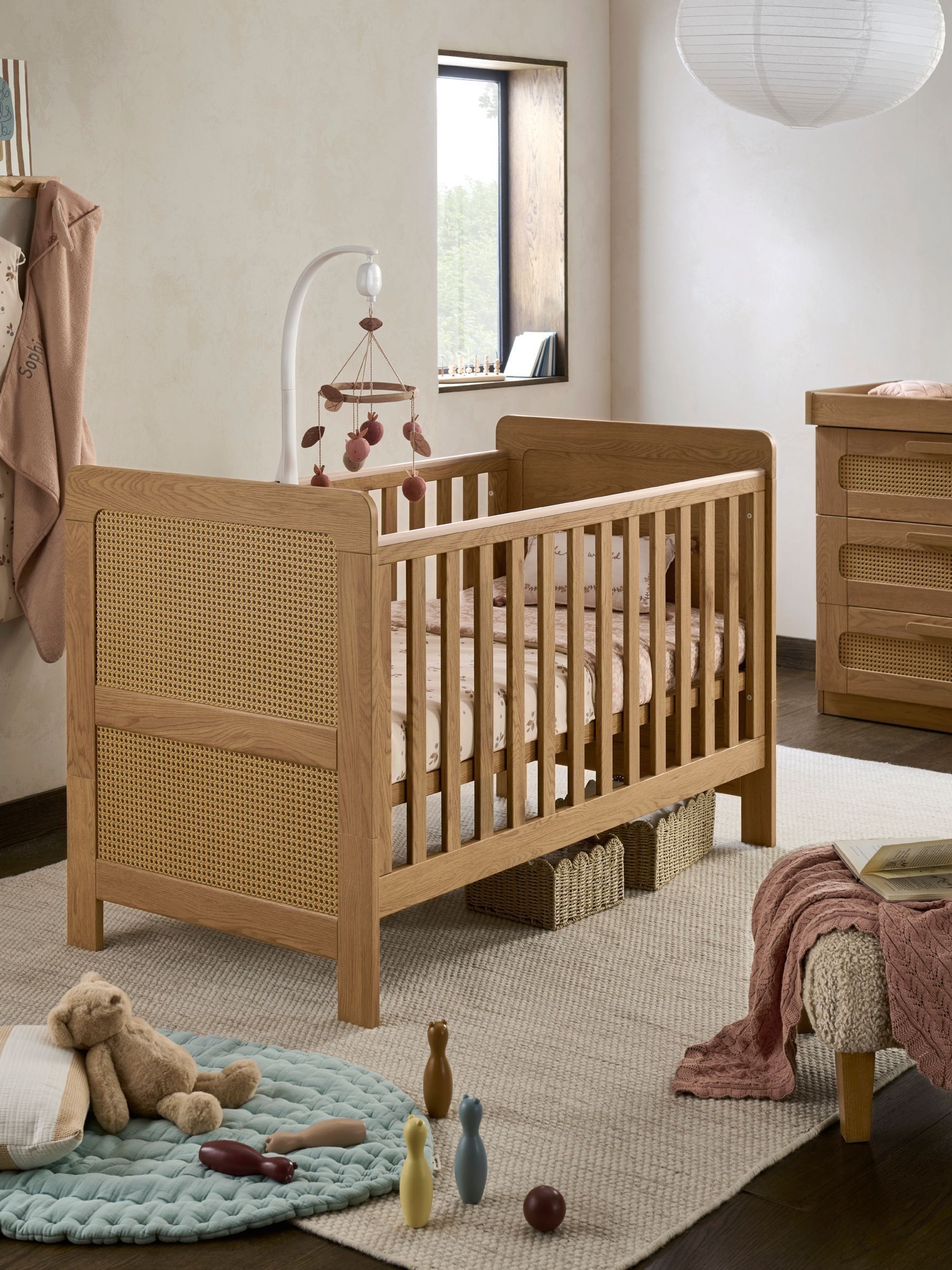 Mamas & Papas Esna Cotbed in Rattan and Oak for Newborns to Toddlers - Image 5